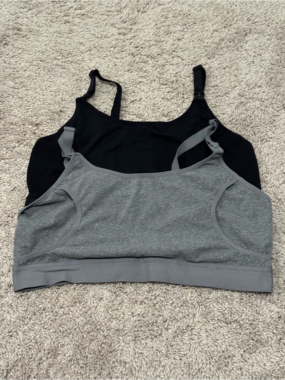 Momcozy Pumping Bras - Black & Gray